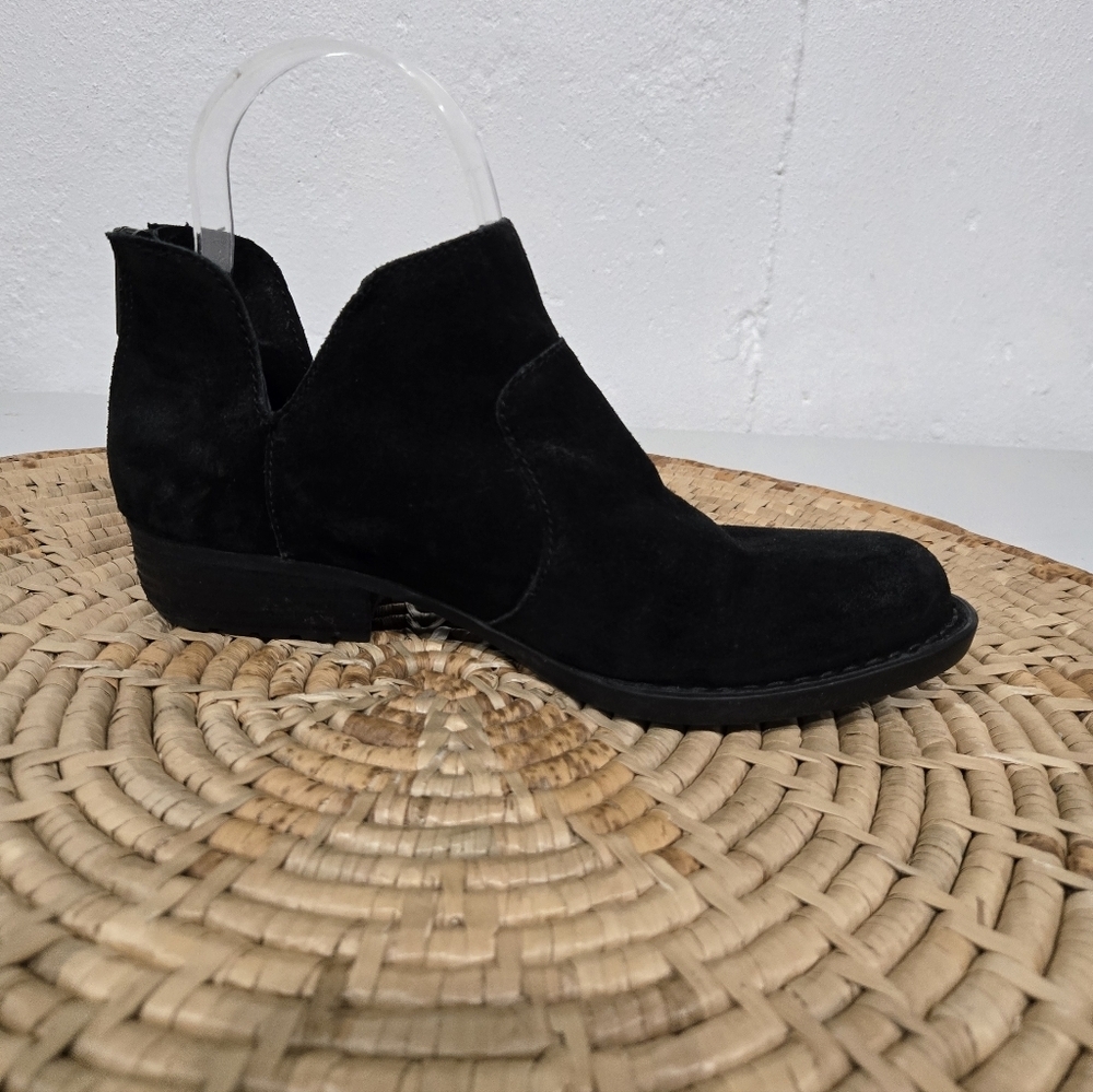 Born Black Oiled Suede Leather Western Ankle Booties 6 - Picture 3 of 7